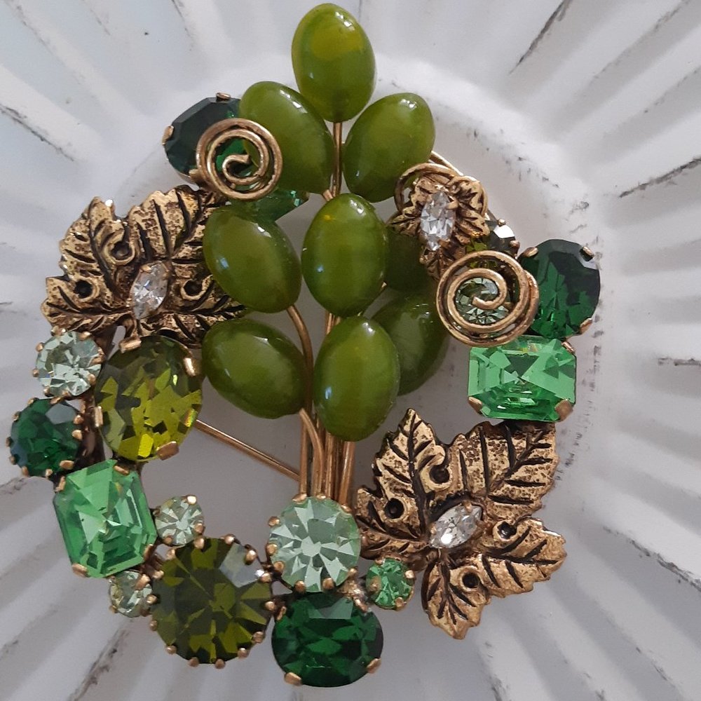 Antique brooch Gorgeous. signed AUSTRIA.